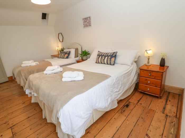 Kits Cottage, Middleton near Belford, Northumberland. Beautifully appointed throughout. Pet-friendly