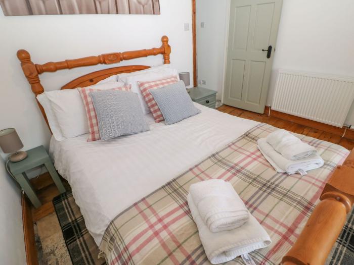 Kits Cottage, Middleton near Belford, Northumberland. Beautifully appointed throughout. Pet-friendly