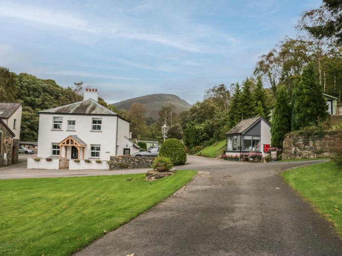 Apartment 2, Keswick, Cumbria. Two-bedroom apartment near River Greta. Family-friendly. Pet-friendly