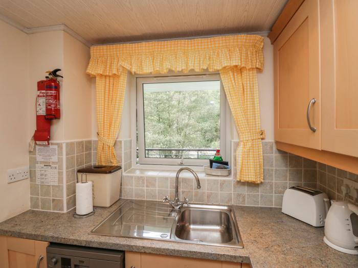 Apartment 2, Keswick, Cumbria. Two-bedroom apartment near River Greta. Family-friendly. Pet-friendly