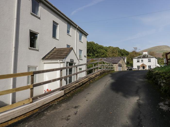 Apartment 3 is in Keswick, Cumbria. First-floor apartment in national park. Family and pet-friendly.