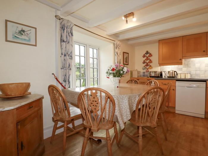 Trewillig Cottage, in Tredrizzick, Cornwall. Close to shop and beach. Pet-friendly. Enclosed garden.