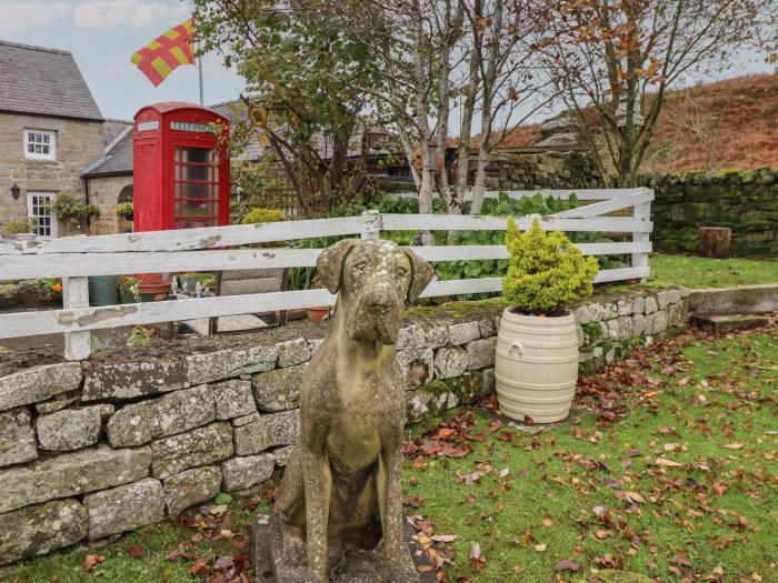 The Barn, Middleton near Ponteland, Northumberland. Near National Park. Large garden. Couple's. Pets