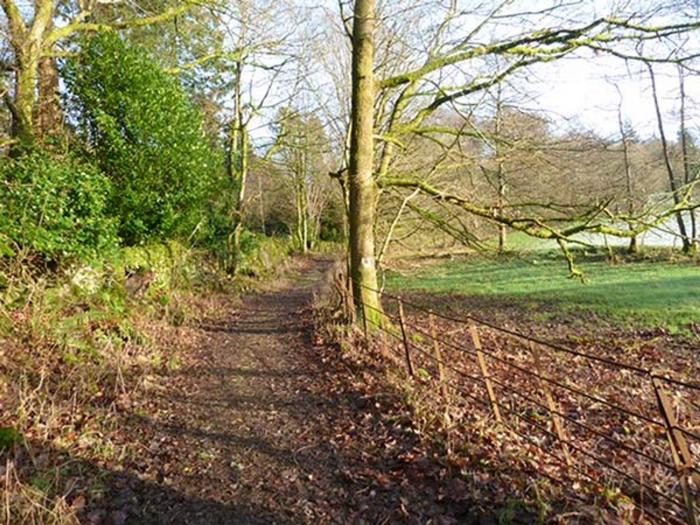 T'whit T'woo in Windermere, Cumbria. Two-bedroom bungalow in Lake District National Park. Near shops