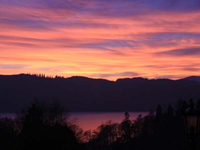 T'whit T'woo in Windermere, Cumbria. Two-bedroom bungalow in Lake District National Park. Near shops