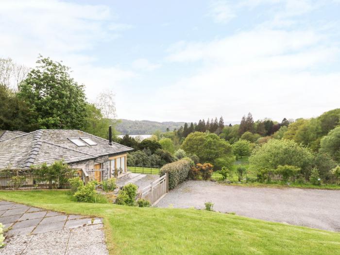 T'whit T'woo in Windermere, Cumbria. Two-bedroom bungalow in Lake District National Park. Near shops