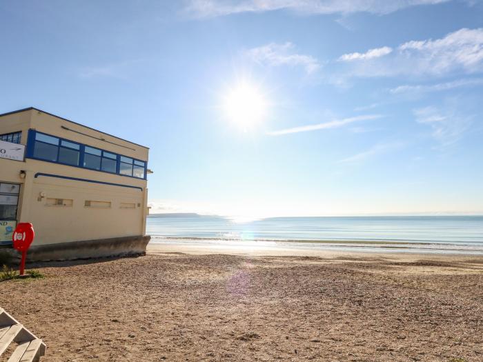 The Loft Weymouth, Weymouth, Dorset. Top-floor apartment with stunning sea views. Romantic. Coastal.