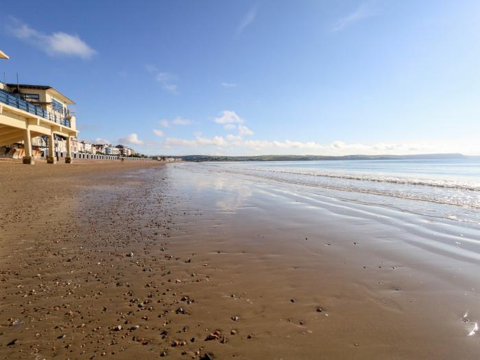 The Loft Weymouth, Weymouth, Dorset. Top-floor apartment with stunning sea views. Romantic. Coastal.