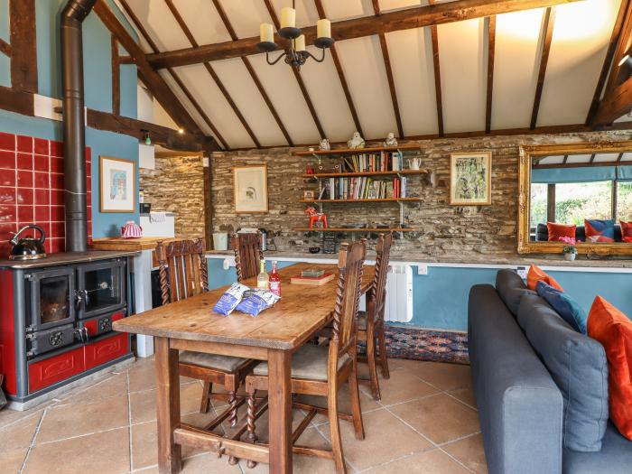 Forest View Barn nr Beguildy, Powys. One-bedroom cowshed conversion. Countryside views. Pet-friendly