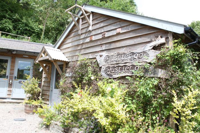 Nomad, is near Beguildy, Powys. Romantic yurt, ideal for couples. Pet-friendly. Countryside setting.