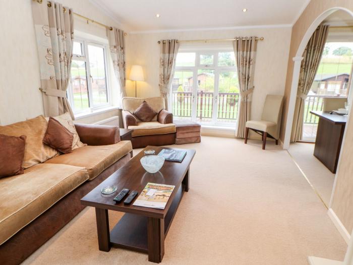 The Fairhaven, Catterick, North Yorkshire. Pet-friendly. Near National Park and AONB. Decking. WiFi.