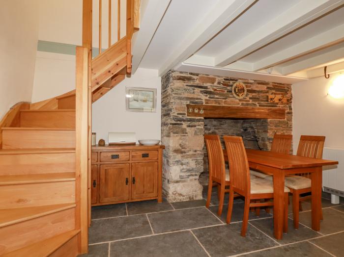 Mill Cottage in St Neot, Cornwall. Close to local amenities. In the Cornwall AONB. Original features