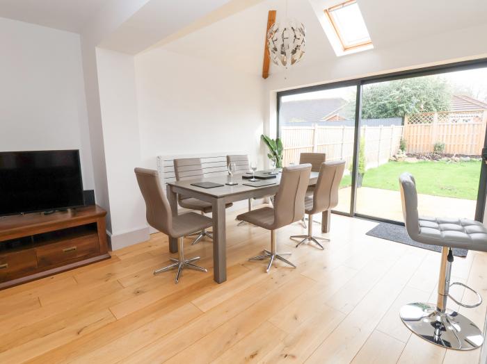 Rainbows End, in Christleton, Cheshire. Three-bedroom home near amenities. Stylish. Enclosed garden.