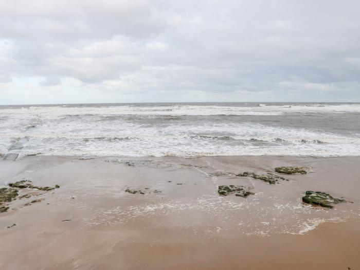 No.20 The Headland, Hartlepool, Durham. Near amenities and beach. Sea views. Games room. Pool table.