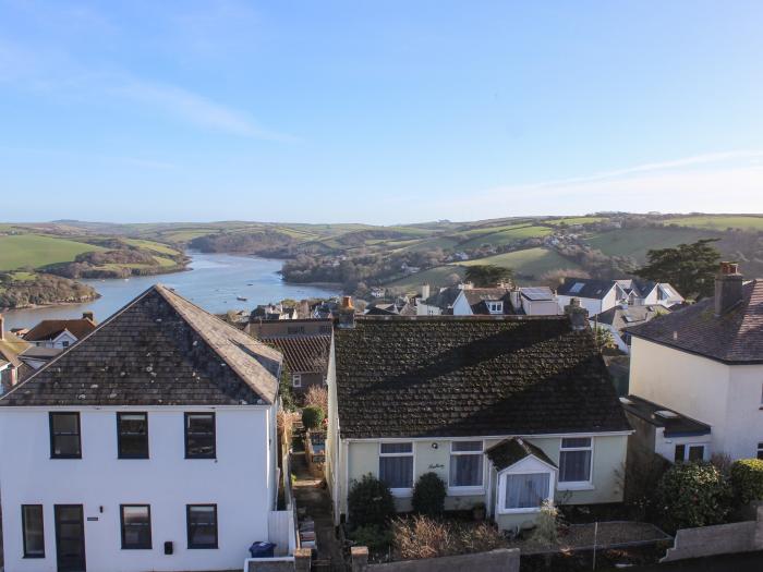 Salvatore, rests in Salcombe, Devon. Five-bedroom home with sea views. Close to amenities and beach.