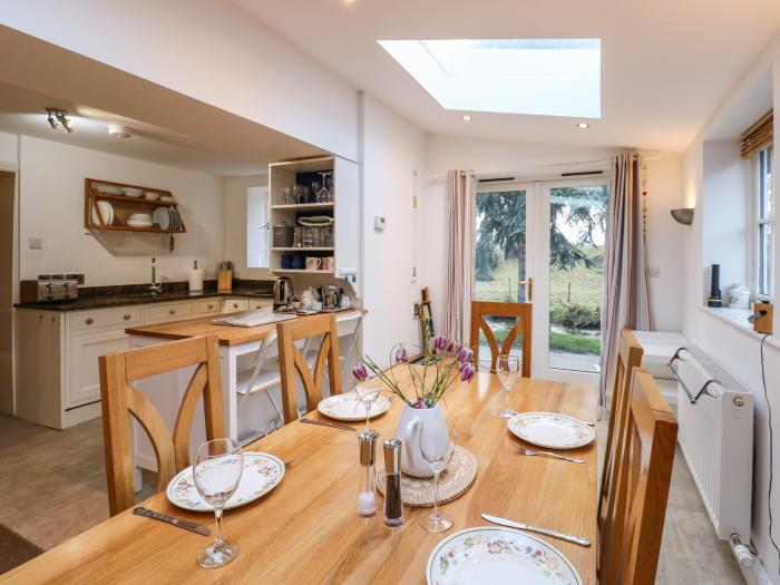 Malt Shovel Cottage near Bedale, North Yorkshire. Woodburning stove. Set next to a stream. Smart TV.