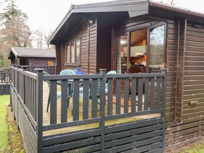 Latrigg Lodge, Keswick, in Cumbria. Smart TV. Electric fire. In a National Park. WiFi. Near to a pub