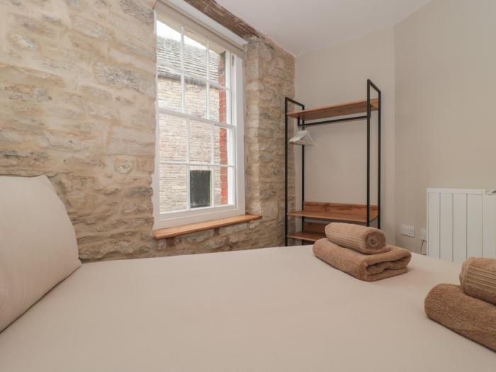 Flat 3, set in a Grade II listed building in Swanage, Dorset. Contemporary. Electric fire. Sea views