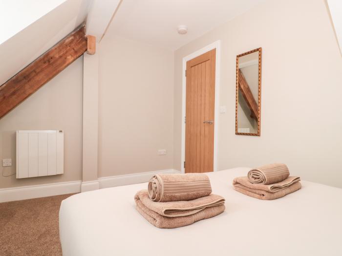 Flat 5, Swanage, Dorset. Couple's retreat. Close to a shop, pub, and beach. Character property. WiFi