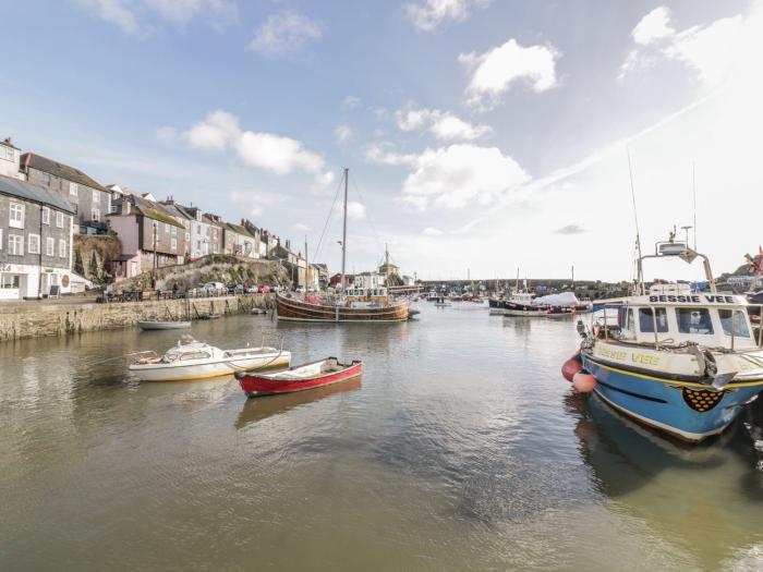 Waverley, Mevagissey, Cornwall. Dog-friendly, coastal bungalow near amenities, with a private garden