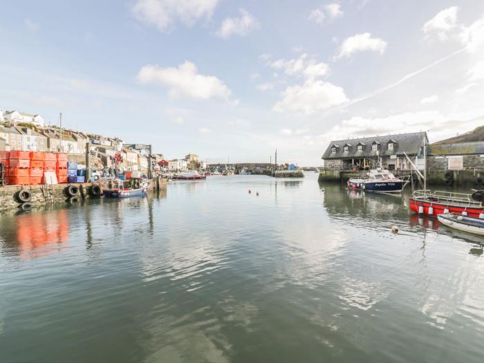 Waverley, Mevagissey, Cornwall. Dog-friendly, coastal bungalow near amenities, with a private garden