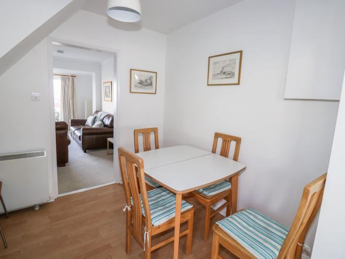 Waverley, Mevagissey, Cornwall. Dog-friendly, coastal bungalow near amenities, with a private garden