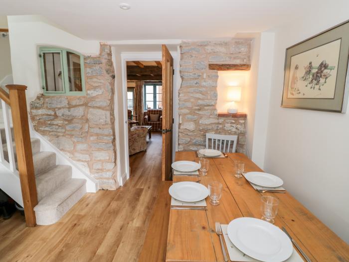 Tannery Cottage, Much Wenlock, Shropshire. Grade II listed cottage. Character dwelling. Pet-friendly