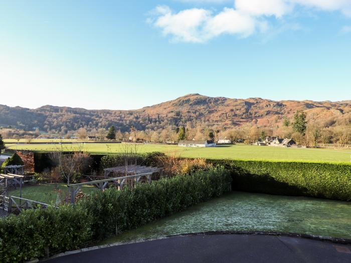 Rainbow End, Grasmere, Cumbria. In National Park. Countryside views. Close to shop, pub, lake. WiFi.