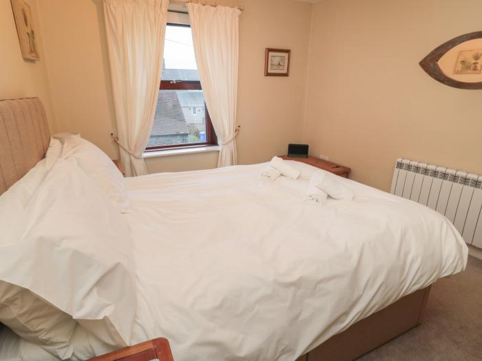 The Haven, North Sunderland near Seahouses, Northumberland. Close to a pub. Pet-friendly. Garden. TV