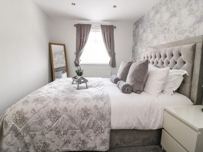 The Whyte Retreat is in Hornsea, in East Riding of Yorkshire. Three-bedroom home, ideal for families