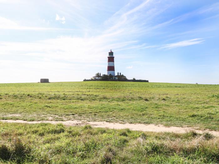 Lanthorn Cottage in Happisburgh, Norwich, East Anglia. Dog-friendly. Family-friendly. Near a beach.