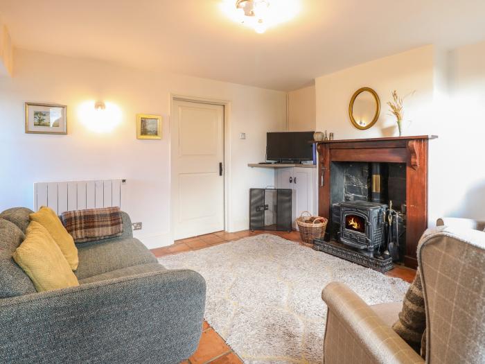 Lanthorn Cottage in Happisburgh, Norwich, East Anglia. Dog-friendly. Family-friendly. Near a beach.