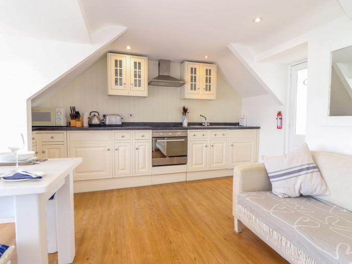 The Loft at Beach House, is in Portmellon near Mevagissey, Cornwall. Close to amenities and a beach.