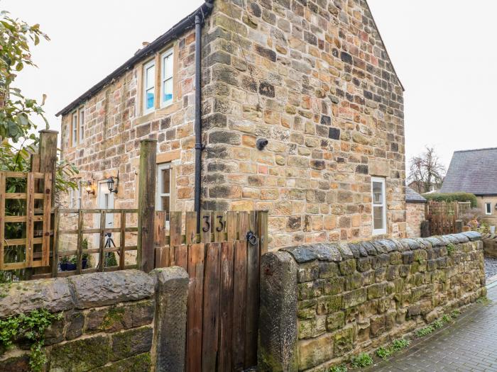 33 Main Road, Higham, Derbyshire. Close to a shop and pub. Near National Park. Near lake. Woodburner