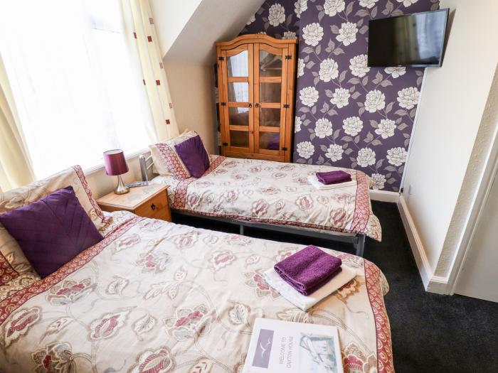 Caxton House, thirteen-bedroom holiday home in Skegness town centre, Lincolnshire. Off-road parking.