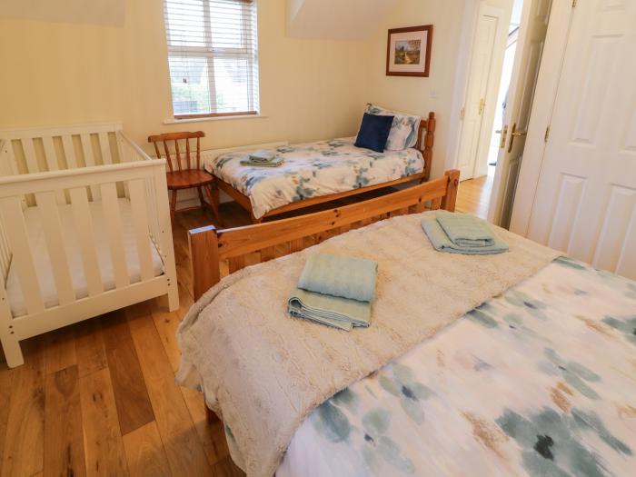 Sea Spray Cottage, in Rathmullan and Ballyboe, County Donegal. Close to amenities and a beach. Pets.