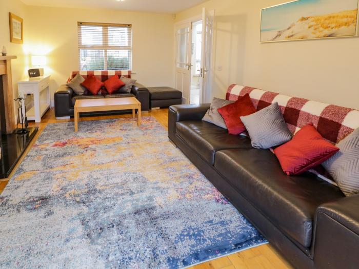 Sea Spray Cottage, in Rathmullan and Ballyboe, County Donegal. Close to amenities and a beach. Pets.