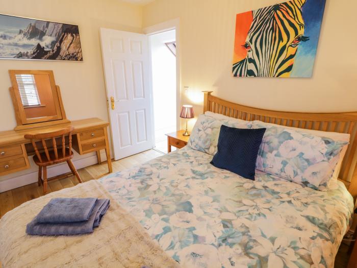 Sea Spray Cottage, in Rathmullan and Ballyboe, County Donegal. Close to amenities and a beach. Pets.