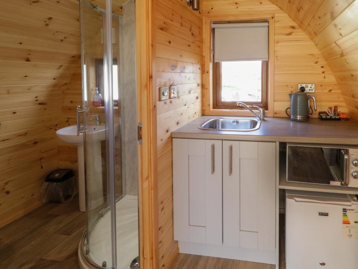 The Wheelhouse Pod No. 4, in Burtonport, County Donegal. Close to beach and shop. Hot tub. Romantic.