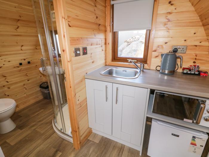 The Wheelhouse Pod No. 5, in Burtonport, County Donegal. Close to beach and shop. Hot tub. Romantic.