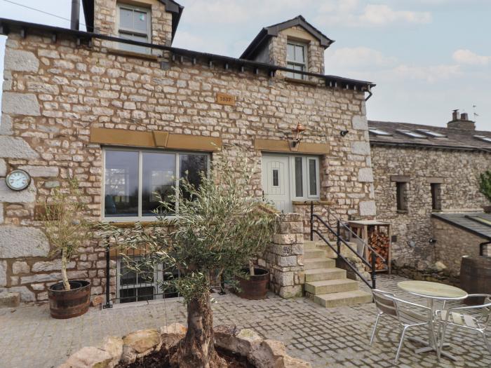 Old Watermill, Allithwaite, Cumbria. Open-plan living. Washer/dryer. Rural views. Lawned garden. TV.