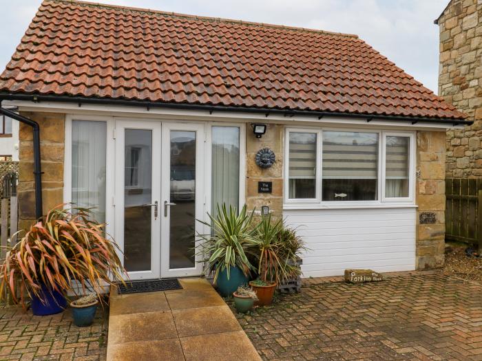 The Nook in North Sunderland near Seahouses, Northumberland. Single-storey. Enclosed garden. One dog