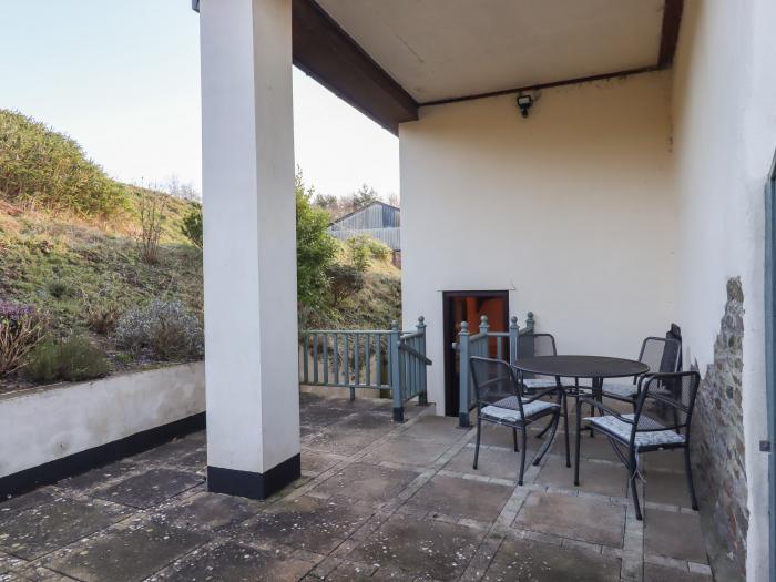 Coombe Cottage, Beaples Barton near South Molton, Devon. Near a National Park. Pet-friendly. Fishing