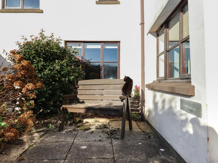 Coombe Cottage, Beaples Barton near South Molton, Devon. Near a National Park. Pet-friendly. Fishing