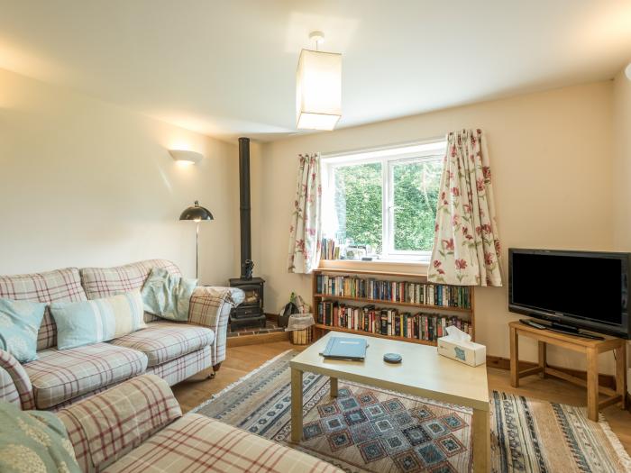 The School Bakehouse Apartment, Bishops Castle, Shropshire. Shropshire Hills AONB. Woodburning stove