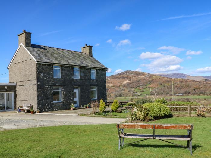 Ymwlch Bach Farmhouse, Criccieth, Gwynedd