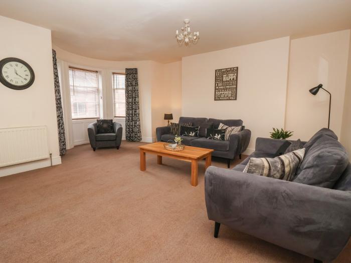 Apt. 3 is in Scarborough, North Yorkshire. 2-bed apartment near the beach, amenities and attractions