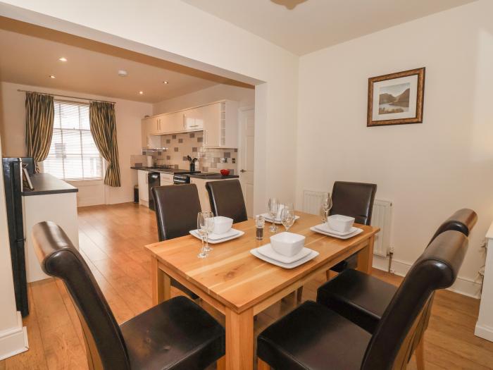 Apt. 3 is in Scarborough, North Yorkshire. 2-bed apartment near the beach, amenities and attractions