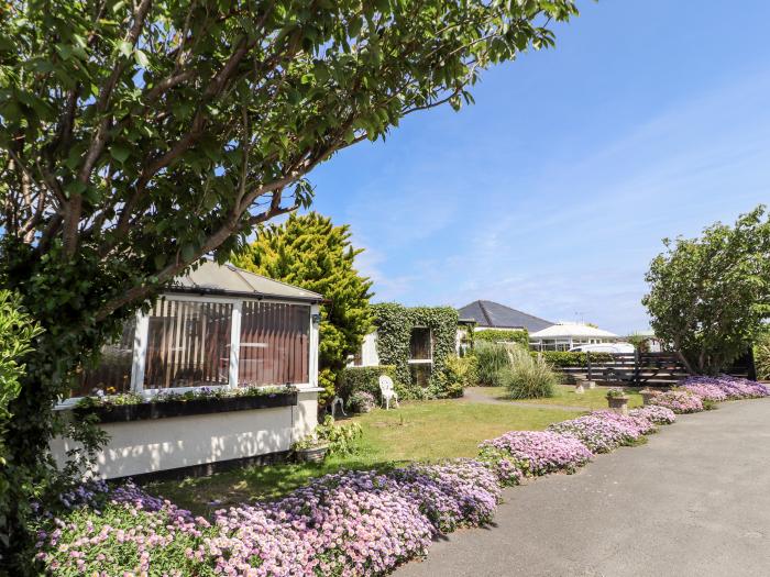 Beach Bungalow, Wales