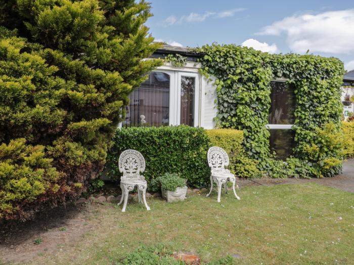 Beach Bungalow, Wales